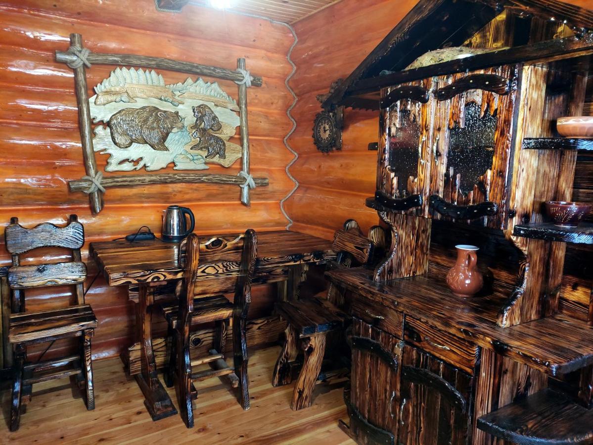 Дерев'Яний Котедж "Казка" Yaremche Exterior foto